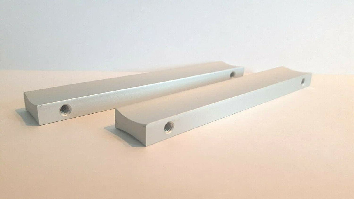 2 St. Bügelgriffe Möbelgriffe Stahl verchromt, Edelstahl-Optik mit Innengewinde - für Schränke, Schubladen und Türen (Typ 6, Lochabstand 128 mm) - Klama - Möbelzubehör